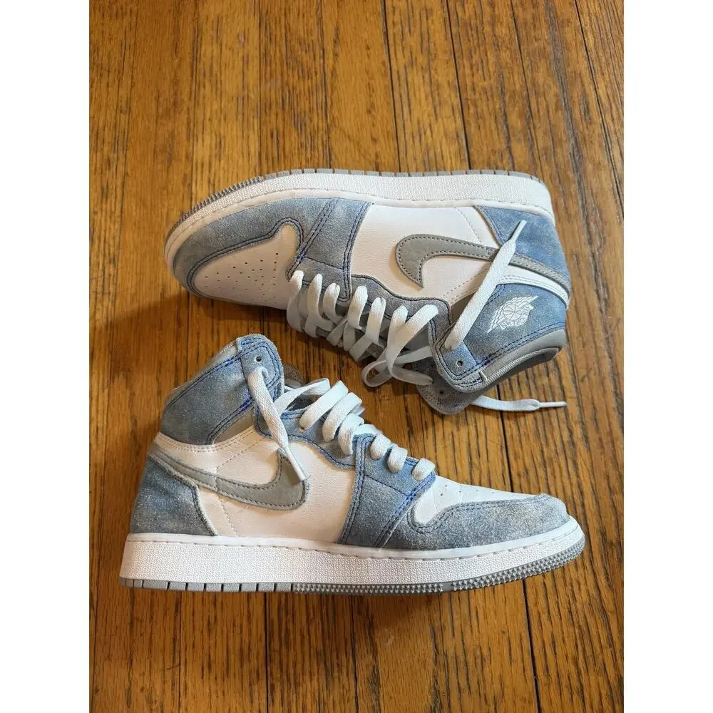 Nike Air Jordan 1 Shoes Youth Size 7Y Hyper Royal Retro High OG 575441-402